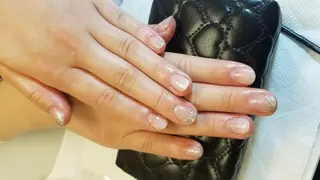 ネイル 新井 智美のネイルデザイン