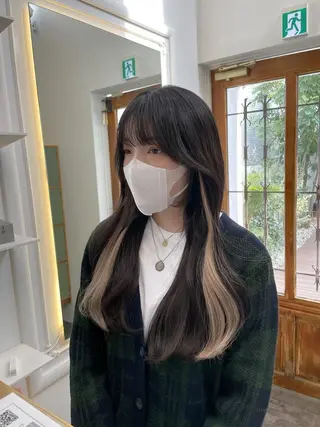 ロング YUYU🦕 /エクステ/艶カラーのヘアスタイル