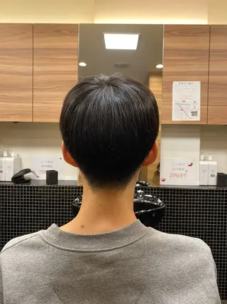 ショート メンズ メンズパーマモデル 大募集中のヘアスタイル