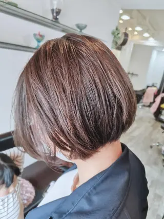 ショート ツヤ髪ケアカラー✨ 中谷良成のヘアスタイル