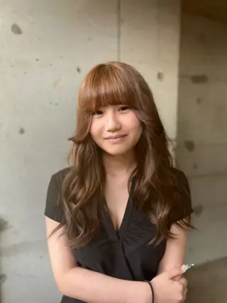 セミロング カラー Liere Muuのヘアスタイル