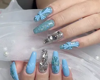 ネイル shineジェル& チップ長さだしのネイルデザイン