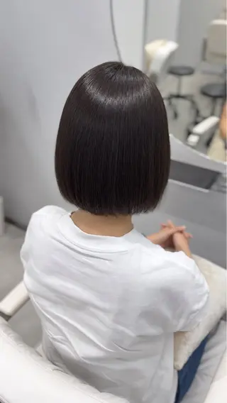 ショート 代官山×美髪 縮毛矯正艶カラー🫧のヘアスタイル