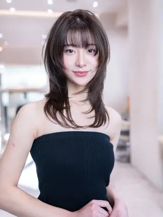 ミディアム レイヤー似合わせ 透明感カラーりきやのヘアスタイル
