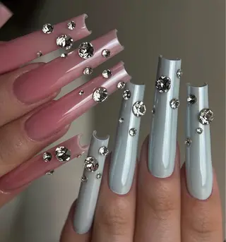 ネイル Noél_ Noaのネイルデザイン