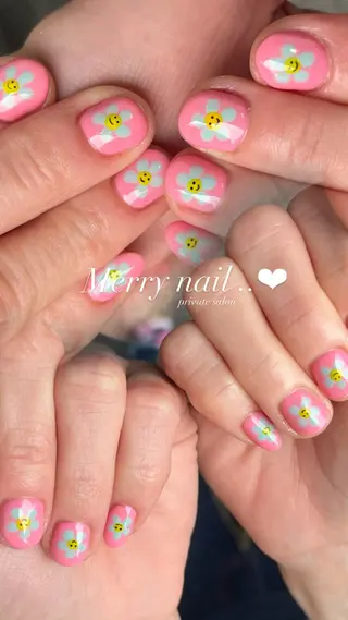 ネイル Merry nail .. ❤︎ Maiのネイルデザイン