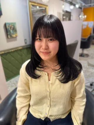 セミロング haruna🎀 Lita 4Fのヘアスタイル
