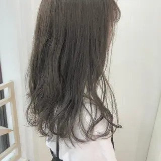 セミロング カラー TRENCH 相澤 果歩のヘアスタイル