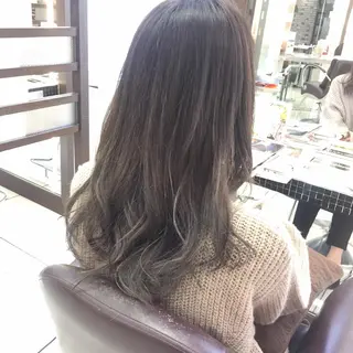 ロング カラー 大平 美沙のヘアスタイル