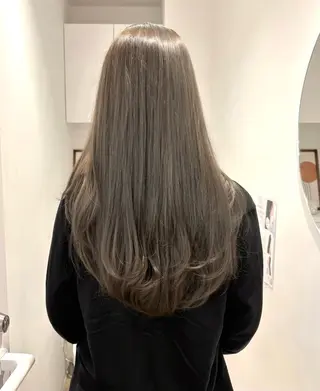 ロング カラー 透明感カラー🫧 nanohaのヘアスタイル