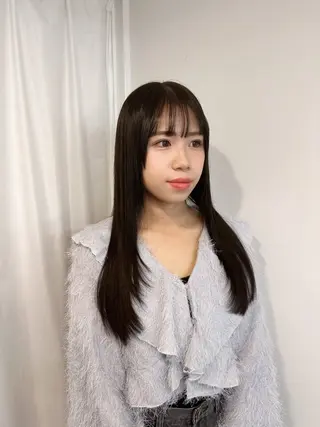ロング hina/レイヤー /マロンブラウンのヘアスタイル