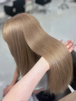 セミロング カラー 🖤ハイトーンカラ ー🖤/ここなのヘアスタイル