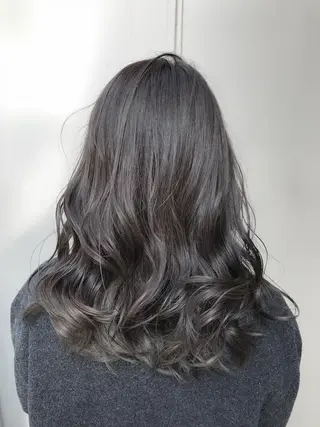 ミディアム カラー 【透明感、艶髪】西村 有司のヘアスタイル