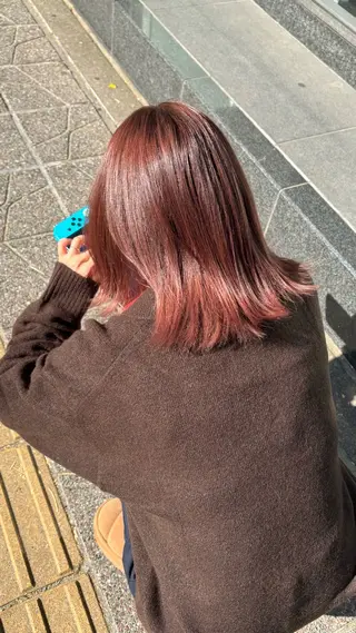 セミロング カラー 🍓ハイトーンカラー 🎀nene🍓のヘアスタイル