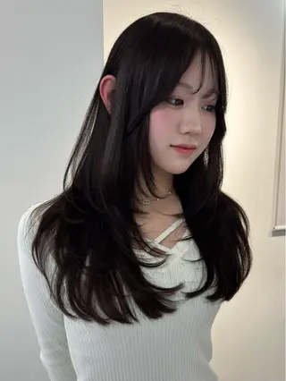 ロング Rita/髪質改善/ ブリーチなしWカラーのヘアスタイル