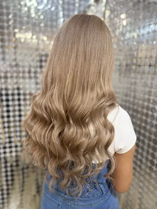 ロング BRAS ナカガワのヘアスタイル