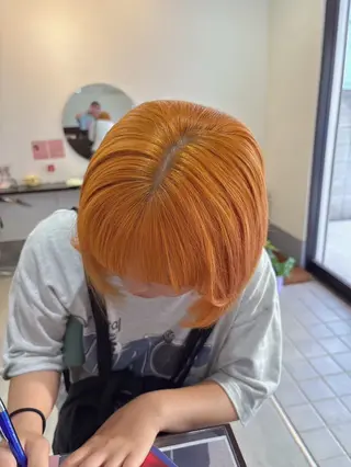 ショート カラー LUCK ユナのヘアスタイル