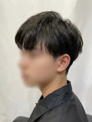 ショート メンズ 🫧圧倒的透明感 カラー🫧端のヘアスタイル
