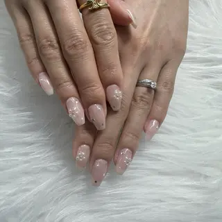 ネイル AYANA momo京橋のネイルデザイン