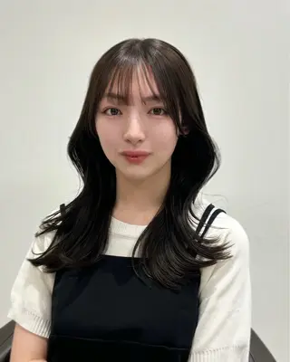 セミロング カラー 岡山 愛のヘアスタイル