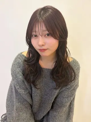 セミロング カラー asuka🤍 Lita 4Fのヘアスタイル