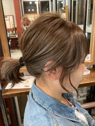 ミディアム 高梨 里穂のヘアスタイル