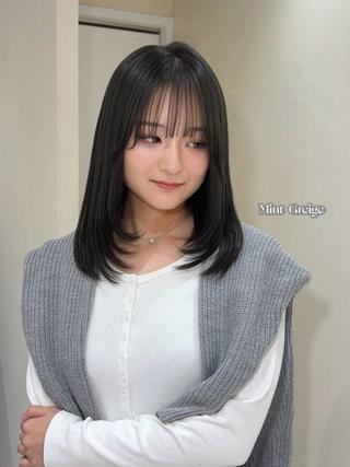 ミディアム カラー 大人韓国レイヤ ー特化|角岡泉希🩶のヘアスタイル