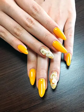 ネイル 【カメレオン】 上村 祥子のヘアスタイル