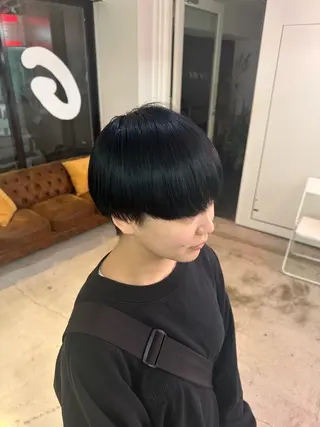 ショート 🧤高明度ハイトーン 🧤莉音のヘアスタイル
