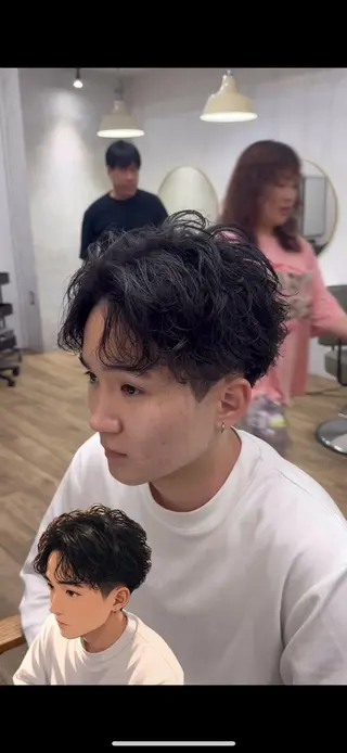 パーマ メンズ REBECCA 宮崎伊玖のヘアスタイル