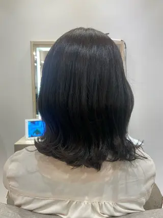 セミロング 平野 利希菜のヘアスタイル