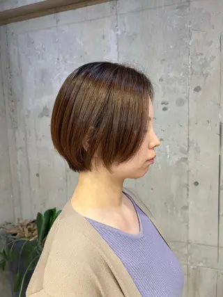 ショート momo /鍛冶屋町のヘアスタイル