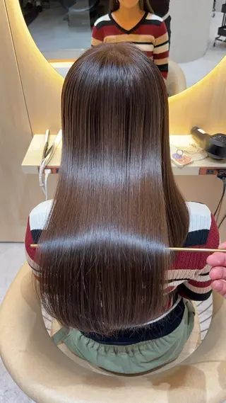 セミロング 縮毛矯正✨🫧 レイヤー川村利幸のヘアスタイル