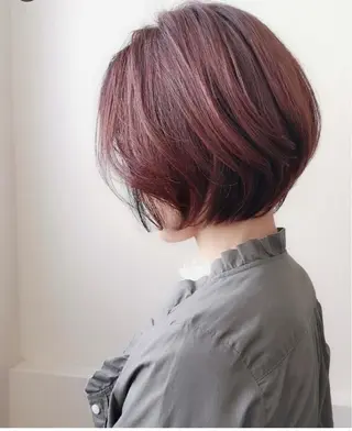 ショート カラー 西宮ハイトーンカラー ひらり💜のヘアスタイル