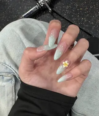 ネイル 杉野 ゆきのネイルデザイン