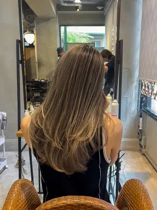 セミロング カラー 海外デザイン🇺🇸 石渡諒太のヘアスタイル