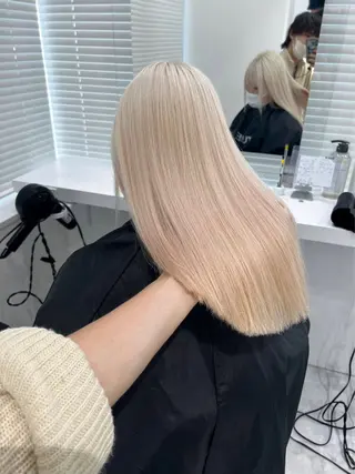 セミロング カラー ヘアアレンジ 【公式】DISCO銀 座🪩トレンド🪽のヘアスタイル