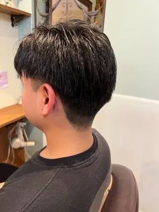 メンズ PINOT梅田 MOKAのヘアスタイル