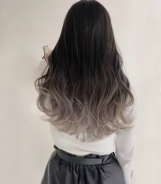 カラー soyon 心斎橋店のヘアスタイル