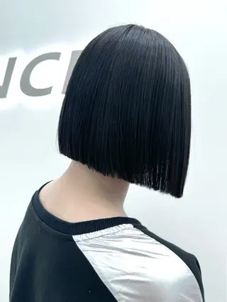 ショート カラー ヘアアレンジ 縮毛矯正🤍 ボブ/ HIKARIのヘアスタイル