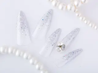 ネイル 💙🤍Tiary M🤍💙のネイルデザイン