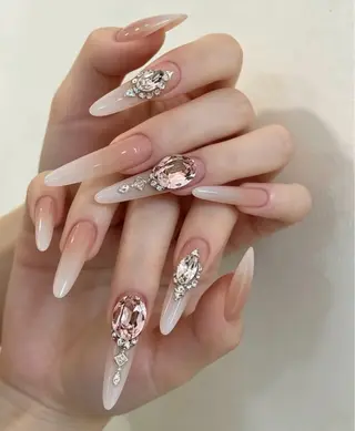ネイル Luvia Ginzaのネイルデザイン