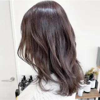 セミロング カラー Attrait .のヘアスタイル