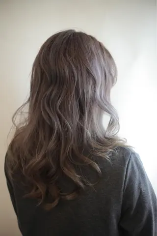 カラー 💇‍♀️ KENのヘアスタイル