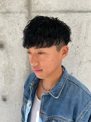 ショート カラー パーマ ヘアアレンジ メンズ 亀井隆汰/メンズ専門 パーマ/フェード可のヘアスタイル
