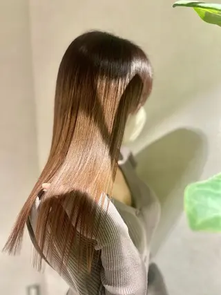 ロング カラー 永島 桜のヘアスタイル