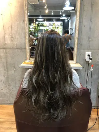 ロング カラー 増山 大起のヘアスタイル