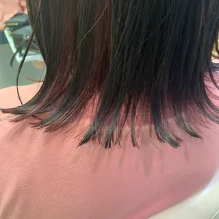 ショート カラー ヘアアレンジ サナ🌱 切りっぱなしボブのヘアスタイル