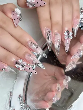 ネイル サリー ネイル　ラボのネイルデザイン