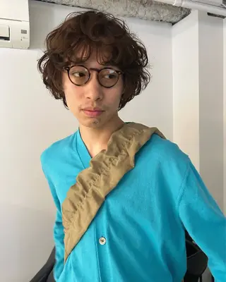 ミディアム パーマ メンズ 村上雅人 ナチュラルモードのヘアスタイル